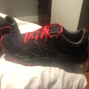 Women’s New Balance 867